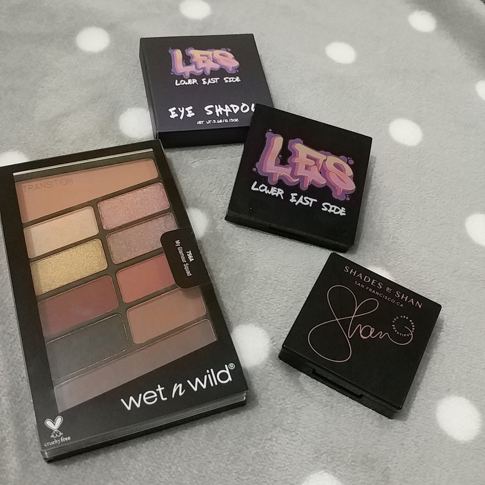 Eyeshadow Bundle - Picture 2 of 3